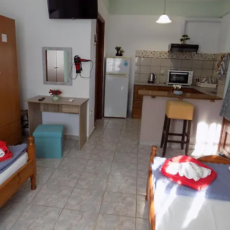 Apartment Fanis Kokkino Nero