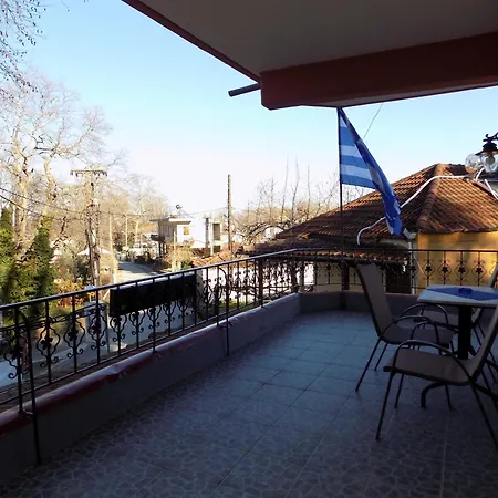 Apartment Fanis Kokkino Nero